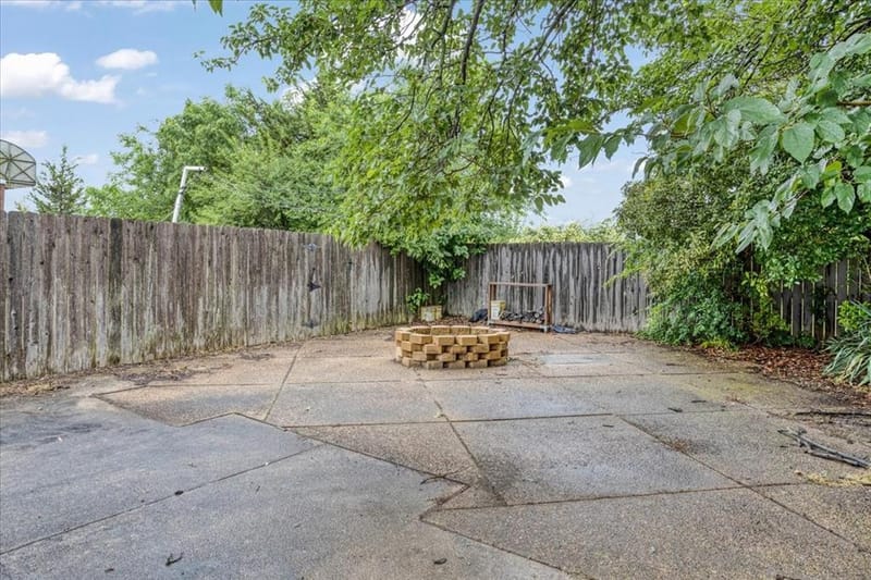2710 W Houston Street, Sherman TX 75092 - Photo 36
