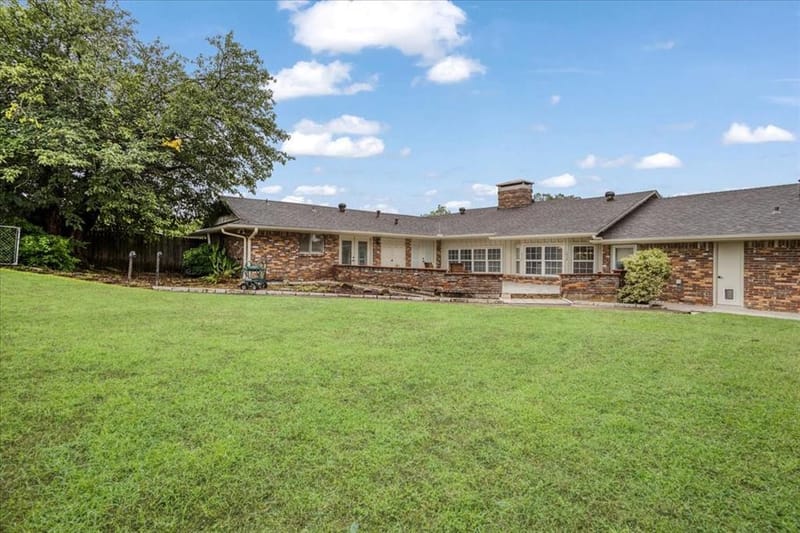 2710 W Houston Street, Sherman TX 75092 - Photo 35