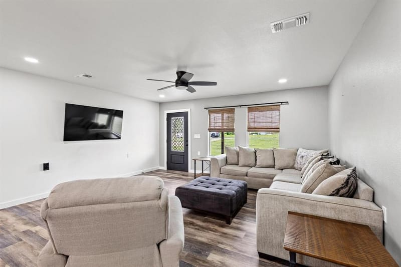 293 Private Road 36008, Honey Grove TX 75446 - Photo 6