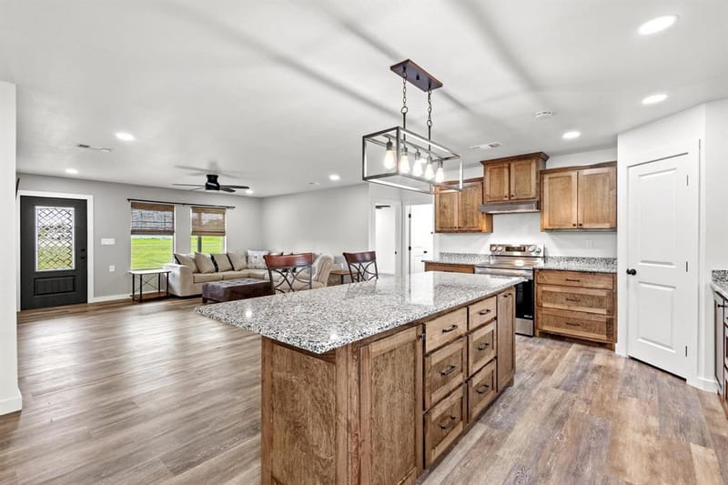 293 Private Road 36008, Honey Grove TX 75446 - Photo 9