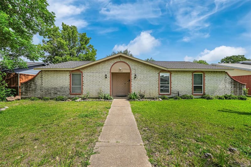 1717 Melrose Street, Garland TX 75042