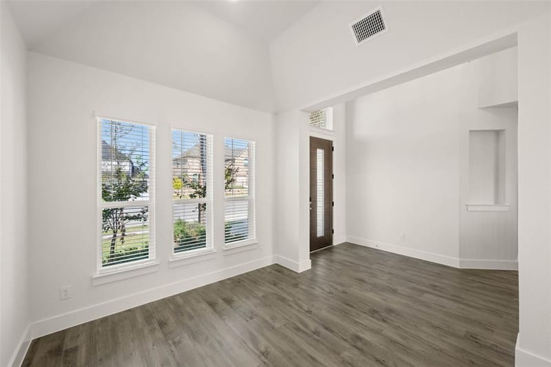 10012 La Frontera Drive, Fort Worth TX 76179 - Photo 6