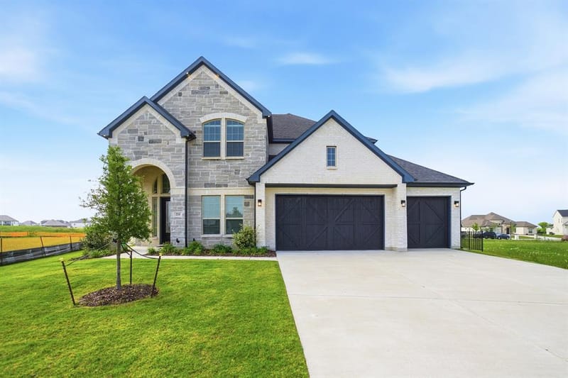 211 Condor Court, Heath TX 75126