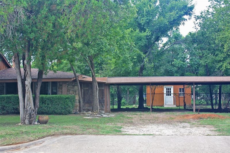 305 Bryan Street, Glen Rose TX 76043 - Photo 5