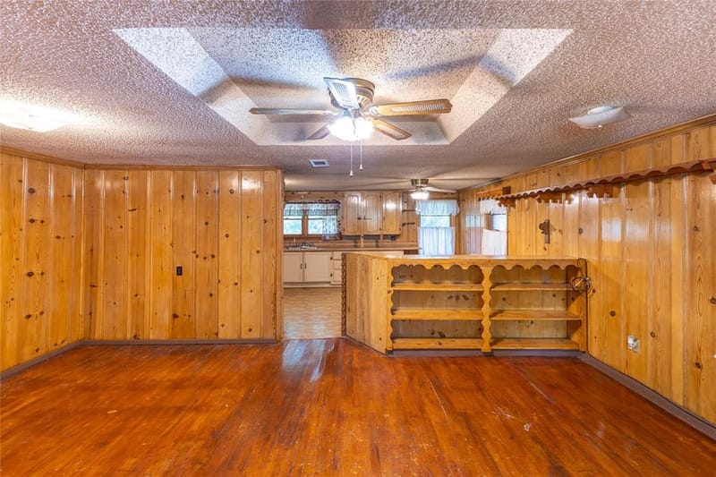 305 Bryan Street, Glen Rose TX 76043 - Photo 10