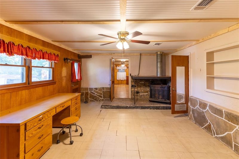 305 Bryan Street, Glen Rose TX 76043 - Photo 14