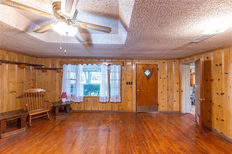 305 Bryan Street, Glen Rose TX 76043 - Photo 8