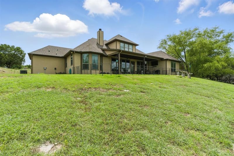 565 Ridgeway Drive, Bluff Dale TX 76433 - Photo 3