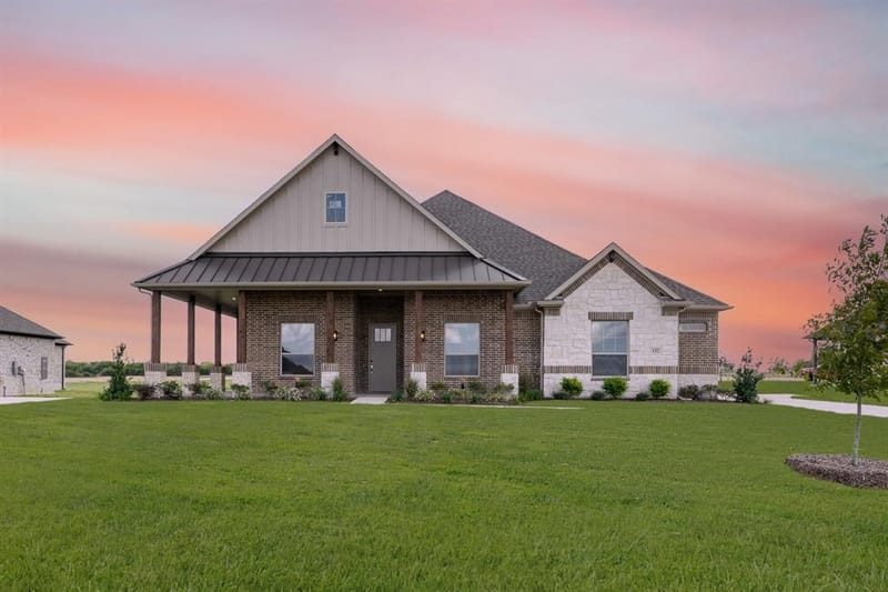 132 Evanston Court, New Fairview TX 76078 - Photo 2
