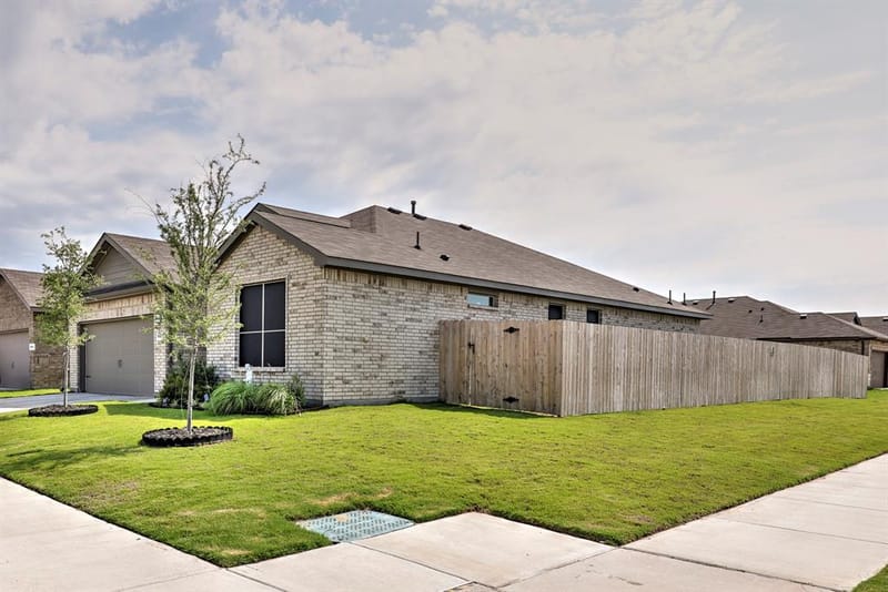 9657 Alderleaf Trail, Fort Worth TX 76036