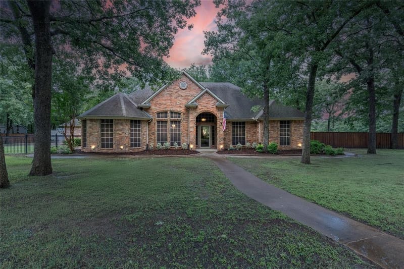320 Rustic Oaks, Combine TX 75159 - Photo 3