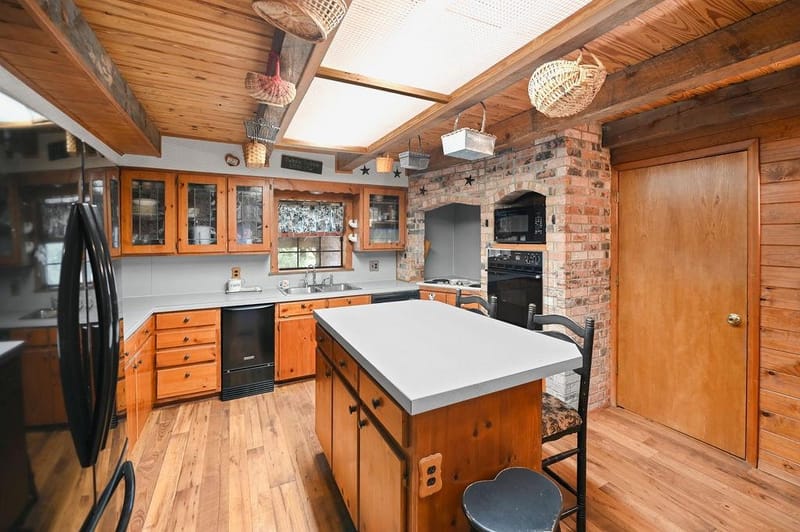 411 Rs County Road 4525, Point TX 75472 - Photo 13