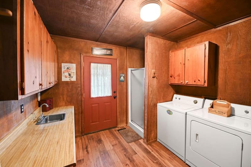 411 Rs County Road 4525, Point TX 75472 - Photo 16