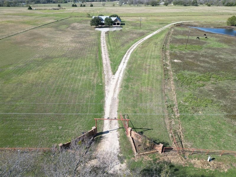 411 Rs County Road 4525, Point TX 75472 - Photo 35