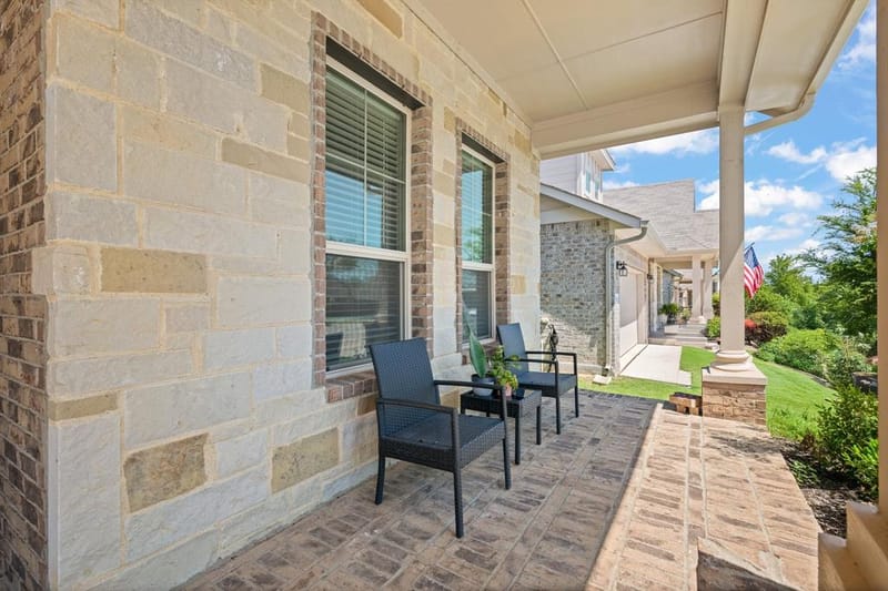 5709 Round Hill Road, Denton TX 76210 - Photo 2