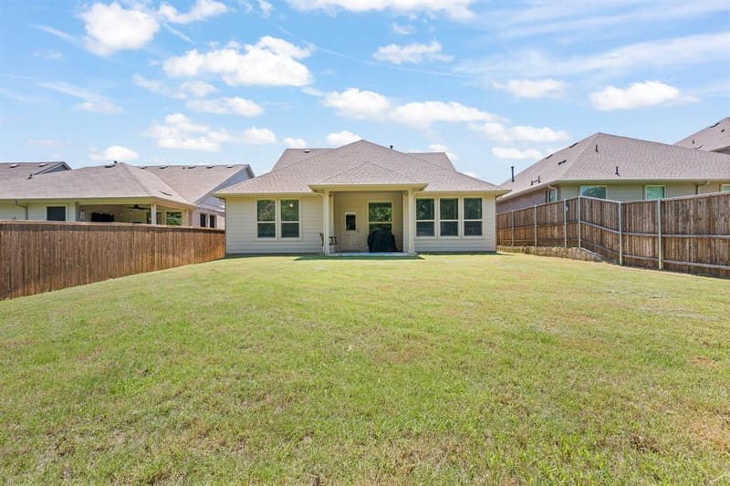 5709 Round Hill Road, Denton TX 76210 - Photo 26