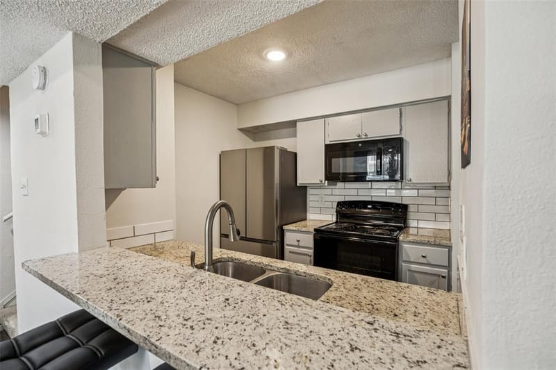 6050 Melody Lane # 107, Dallas TX 75231 - Photo 9