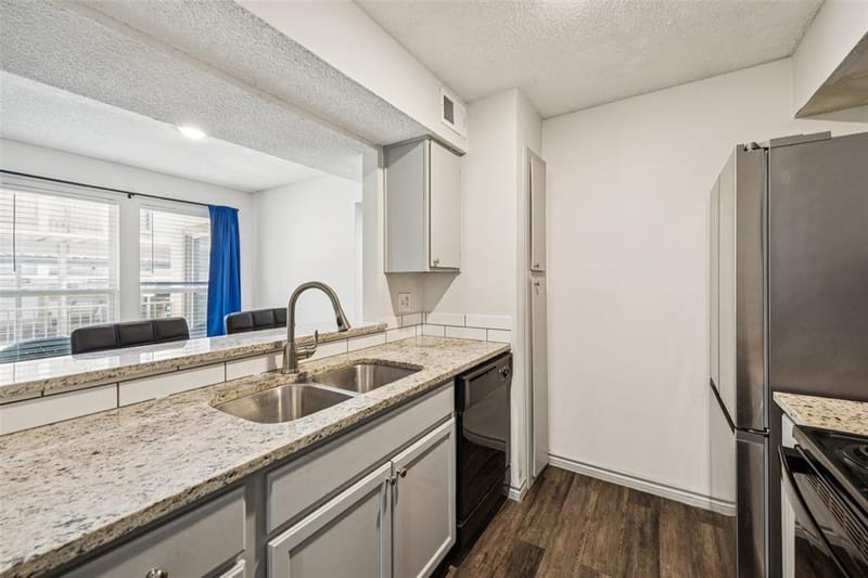 6050 Melody Lane # 107, Dallas TX 75231 - Photo 8