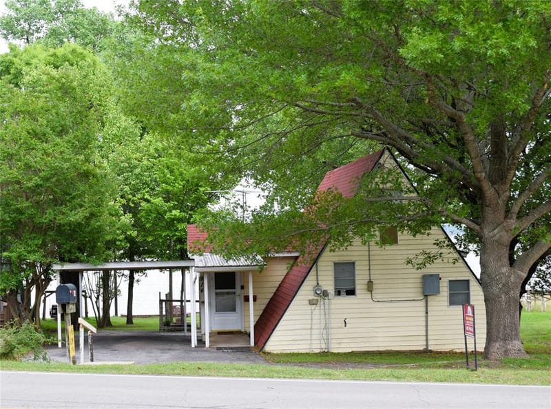 914 W Lake Drive, Weatherford TX 76087 - Photo 4