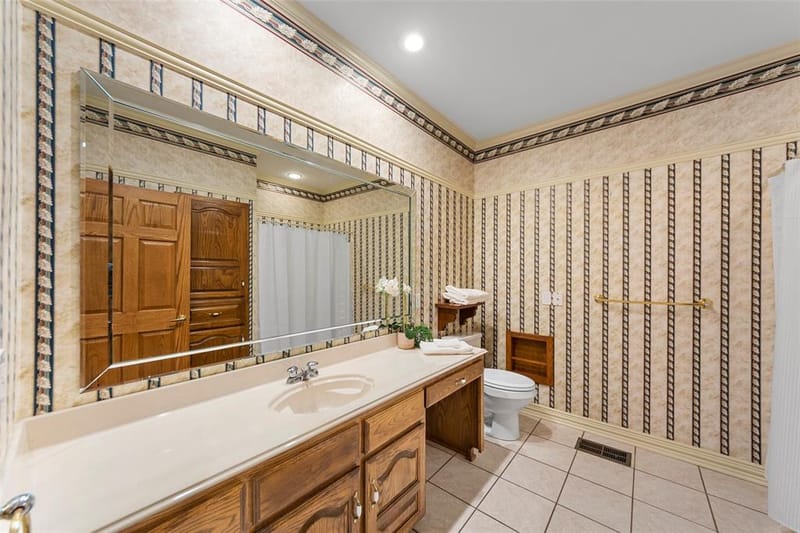 207 Baker Park Drive, Sherman TX 75092 - Photo 20