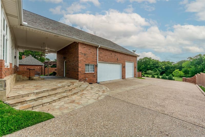 207 Baker Park Drive, Sherman TX 75092 - Photo 35