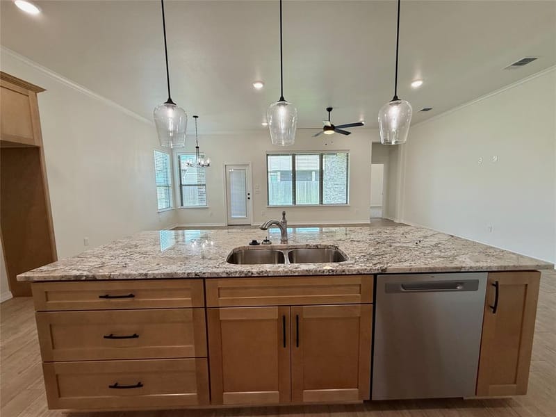 505 Magnolia Drive, Troy TX 76579 - Photo 4