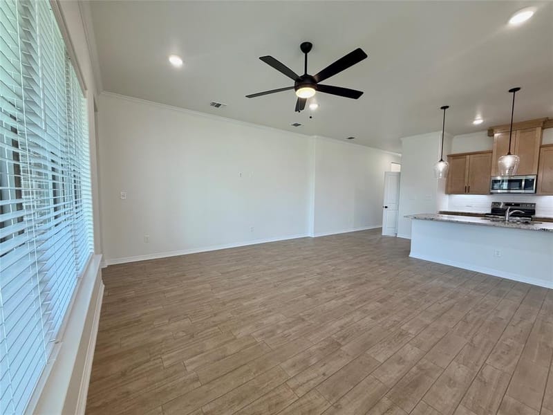 505 Magnolia Drive, Troy TX 76579 - Photo 8