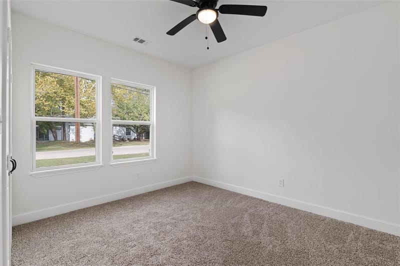 1520 Harris Street, Gainesville TX 76240 - Photo 6