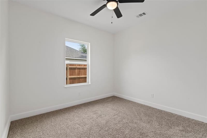 1520 Harris Street, Gainesville TX 76240 - Photo 10