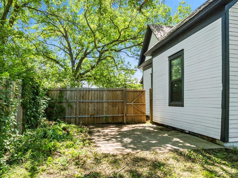 102 Chestnut Street, Hillsboro TX 76645 - Photo 16