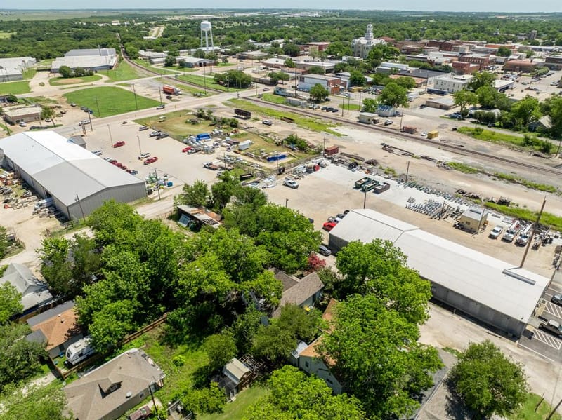 102 Chestnut Street, Hillsboro TX 76645 - Photo 24