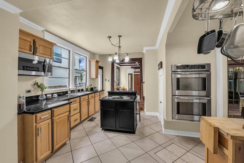 2215 Morrow Avenue, Waco TX 76707 - Photo 14