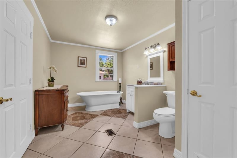 2215 Morrow Avenue, Waco TX 76707 - Photo 18