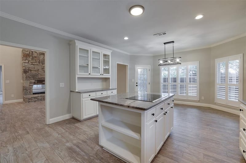 4502 Ridgecrest Drive, Arlington TX 76017 - Photo 7