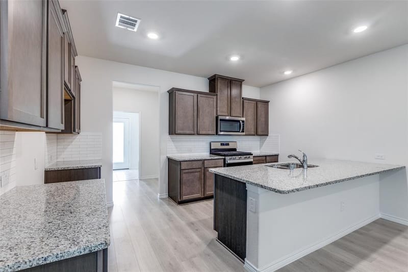 2836 Franklin Drive, Celina TX 75009 - Photo 7