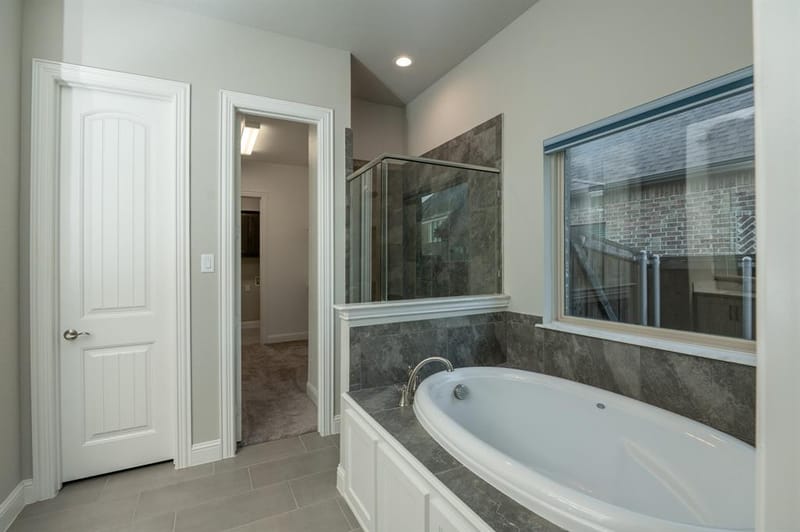 1703 Cedar Bluff Parkway, Mansfield TX 76063 - Photo 17