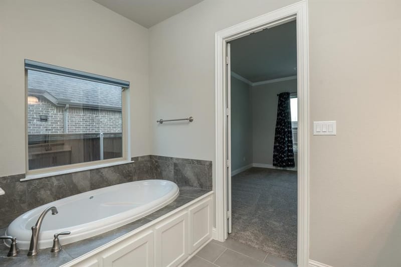 1703 Cedar Bluff Parkway, Mansfield TX 76063 - Photo 18