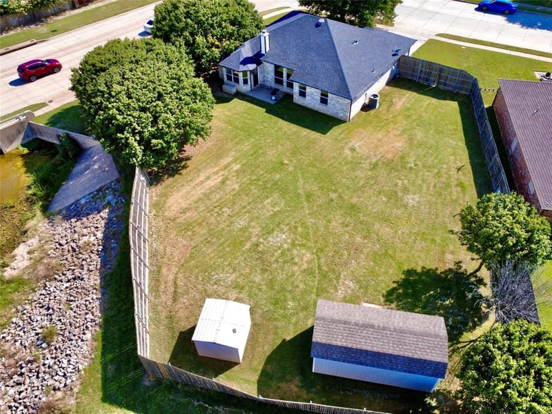 926 Morgan Drive, Burleson TX 76028 - Photo 2