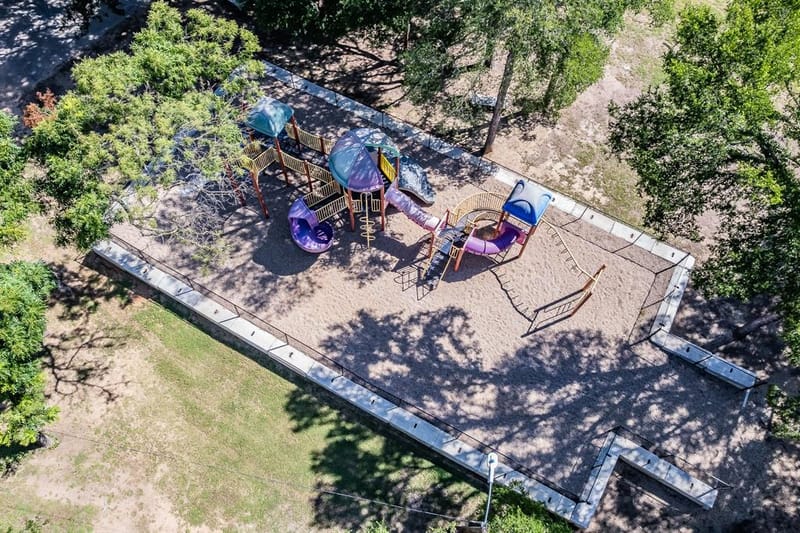 105 Red Oak Street, Alvarado TX 76009 - Photo 6
