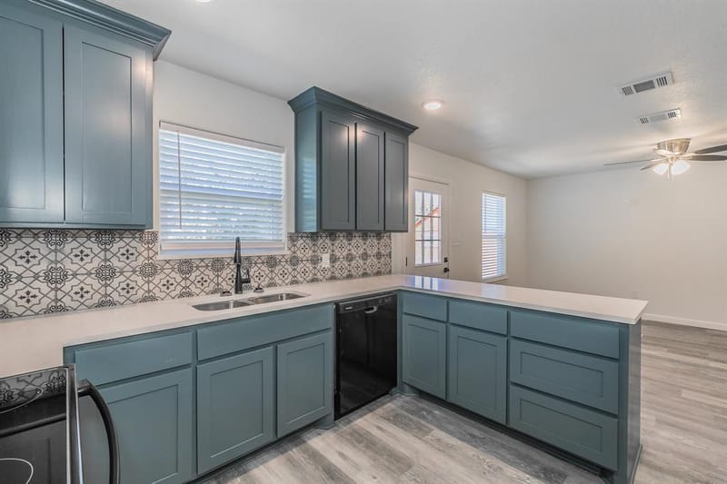 105 Red Oak Street, Alvarado TX 76009 - Photo 9