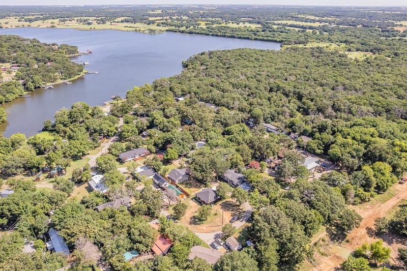 105 Red Oak Street, Alvarado TX 76009 - Photo 4