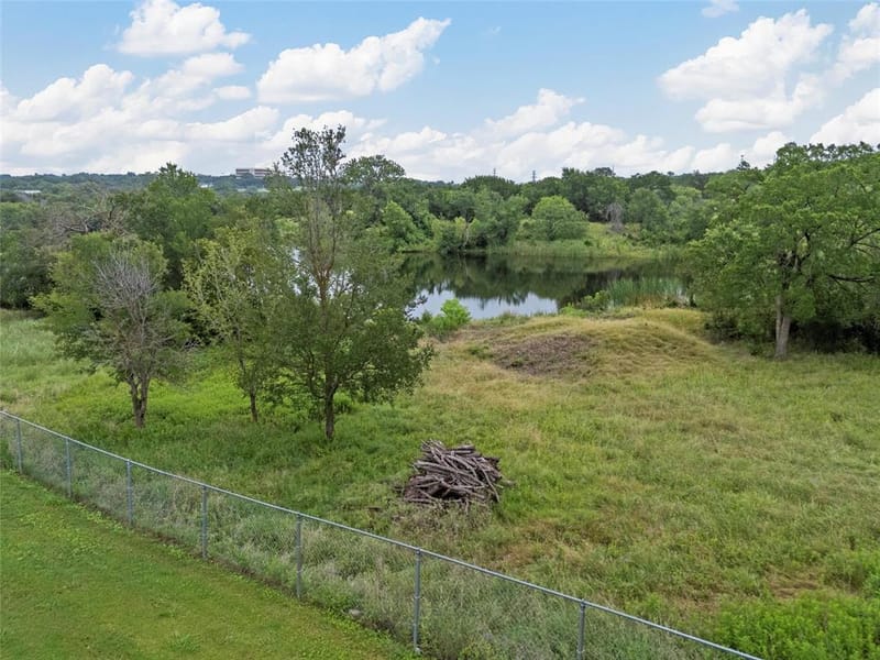 8216 Teakwood Drive, Woodway TX 76712 - Photo 38