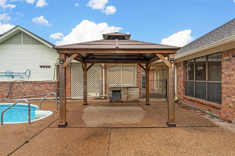 8216 Teakwood Drive, Woodway TX 76712 - Photo 31