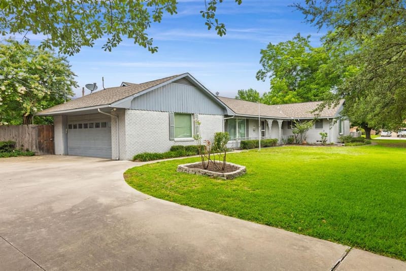 1302 Culver Street, Commerce TX 75428 - Photo 2