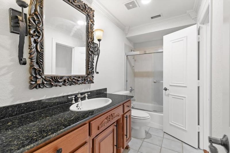 8945 Waterchase Circle, Fort Worth TX 76120 - Photo 34