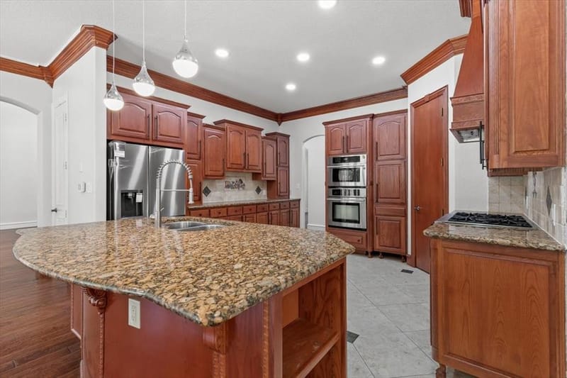 8945 Waterchase Circle, Fort Worth TX 76120 - Photo 11