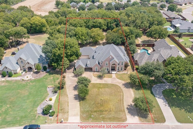 8945 Waterchase Circle, Fort Worth TX 76120 - Photo 39