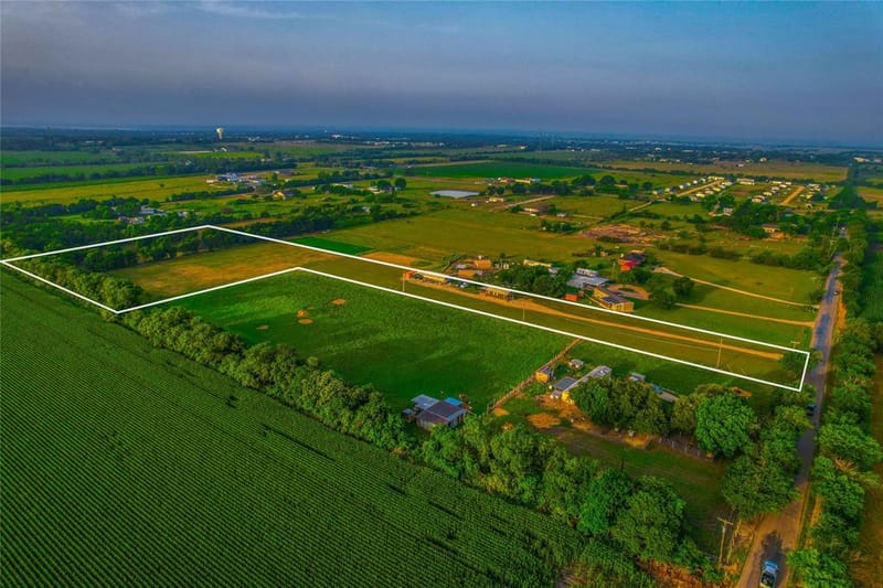 386 N Rock Creek Road, Waco TX 76708 - Photo 6