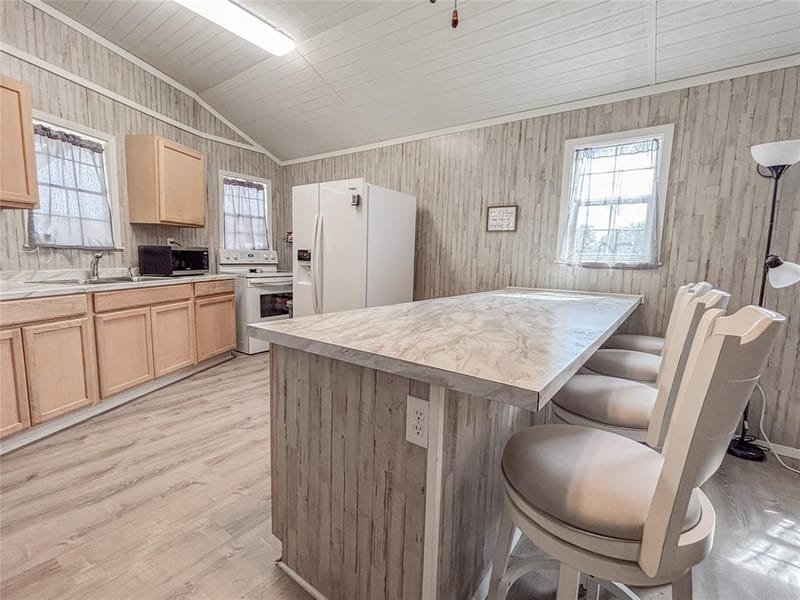 386 N Rock Creek Road, Waco TX 76708 - Photo 14