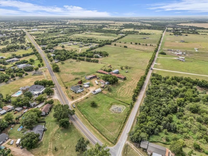 15288 Old China Spring Road, China Spring TX 76633 - Photo 38